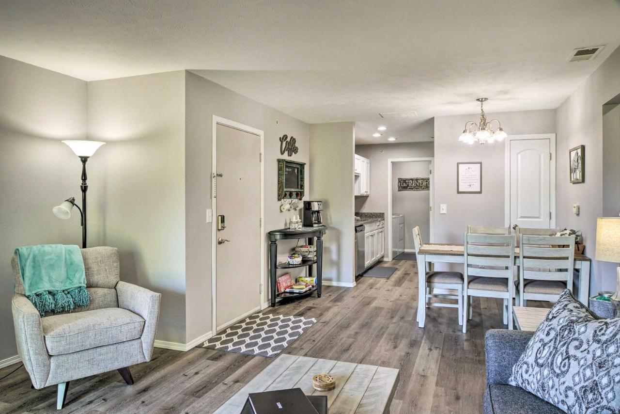 Cozy Condo With Pool Access, 5 Mi To Table Rock Lake Branson Bagian luar foto